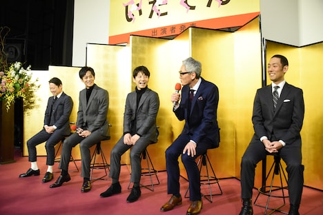 「いだてん ~東京オリムピック噺(ばなし)~」追加出演者発表記者会見の様子。