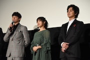 左から小関裕太、土屋太鳳、北村匠海。