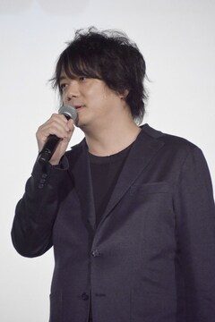 妖怪ウォッチ 次作も 最後まで投げない 決意固めた日野晃博に小栗旬が勇気もらう 写真12枚 コミックナタリー 妖怪ウォッチ 次作も 最後まで投げない 決意固めた日野晃博に小栗旬が勇気もらう 写真12枚 コミックナタリー