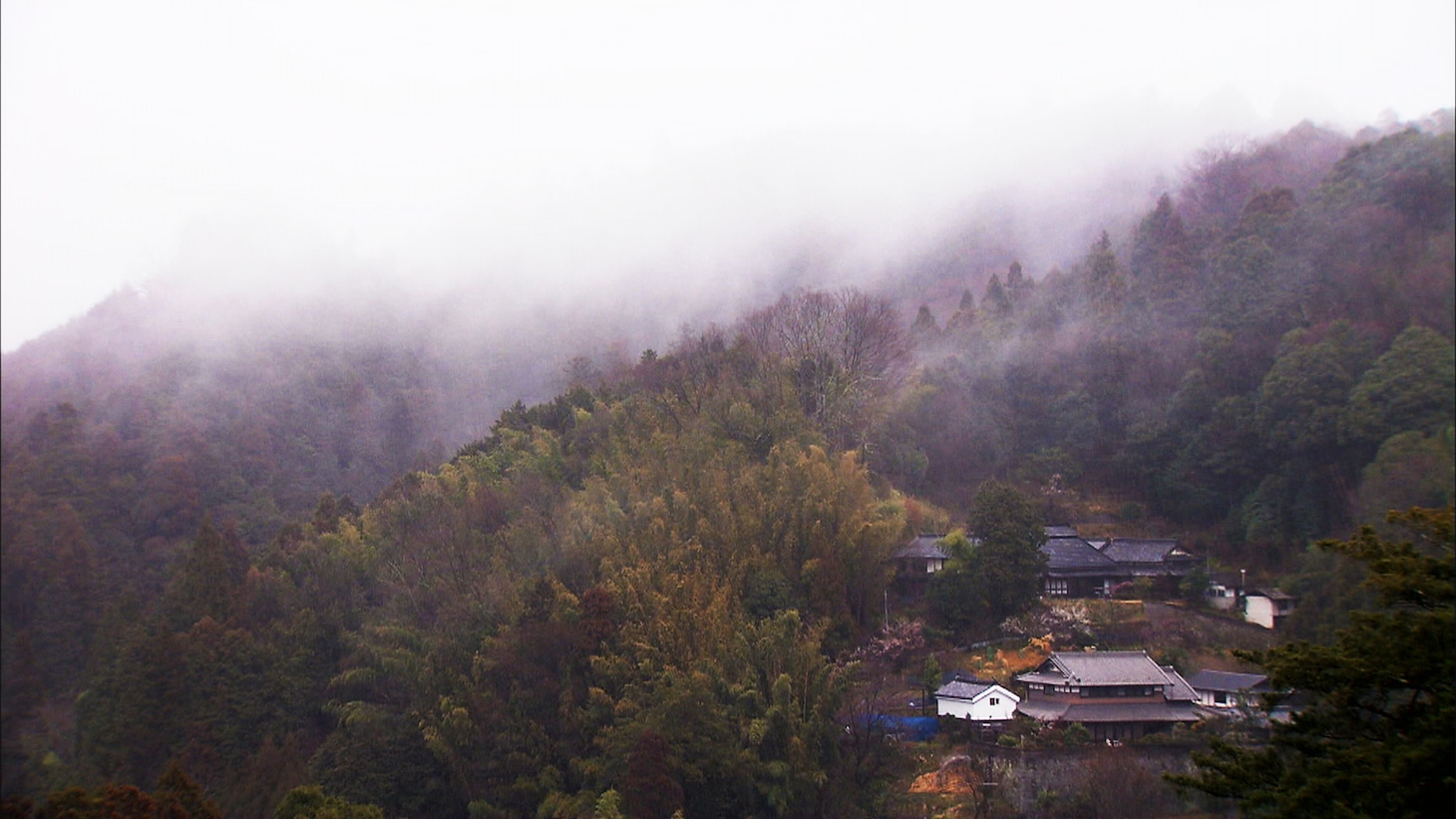 「眠る村」