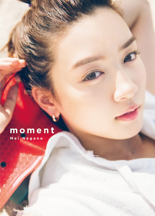 「moment」表紙