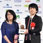 二宮和也、「検察側の罪人」で助演男優賞に輝き「主演の背中見た」と喜び語る