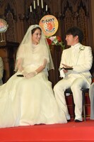 左から広瀬アリス、濱田岳。