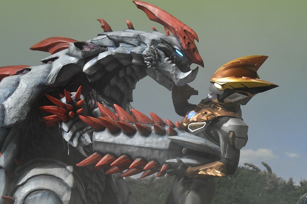 「劇場版ウルトラマンR／B セレクト！絆のクリスタル」