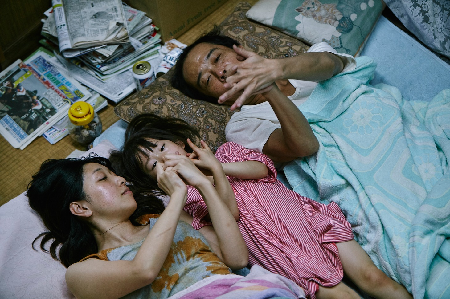 「万引き家族」