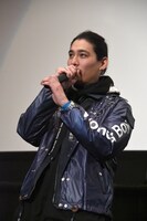 「ヒゲ役の水上剣星です」とあっさり挨拶する水上剣星。