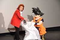 プレゼント抽選会の様子。