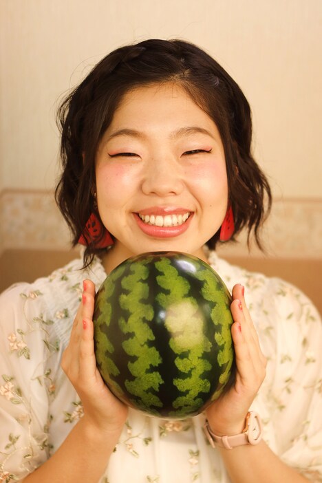 スイカ役のうらじぬの。