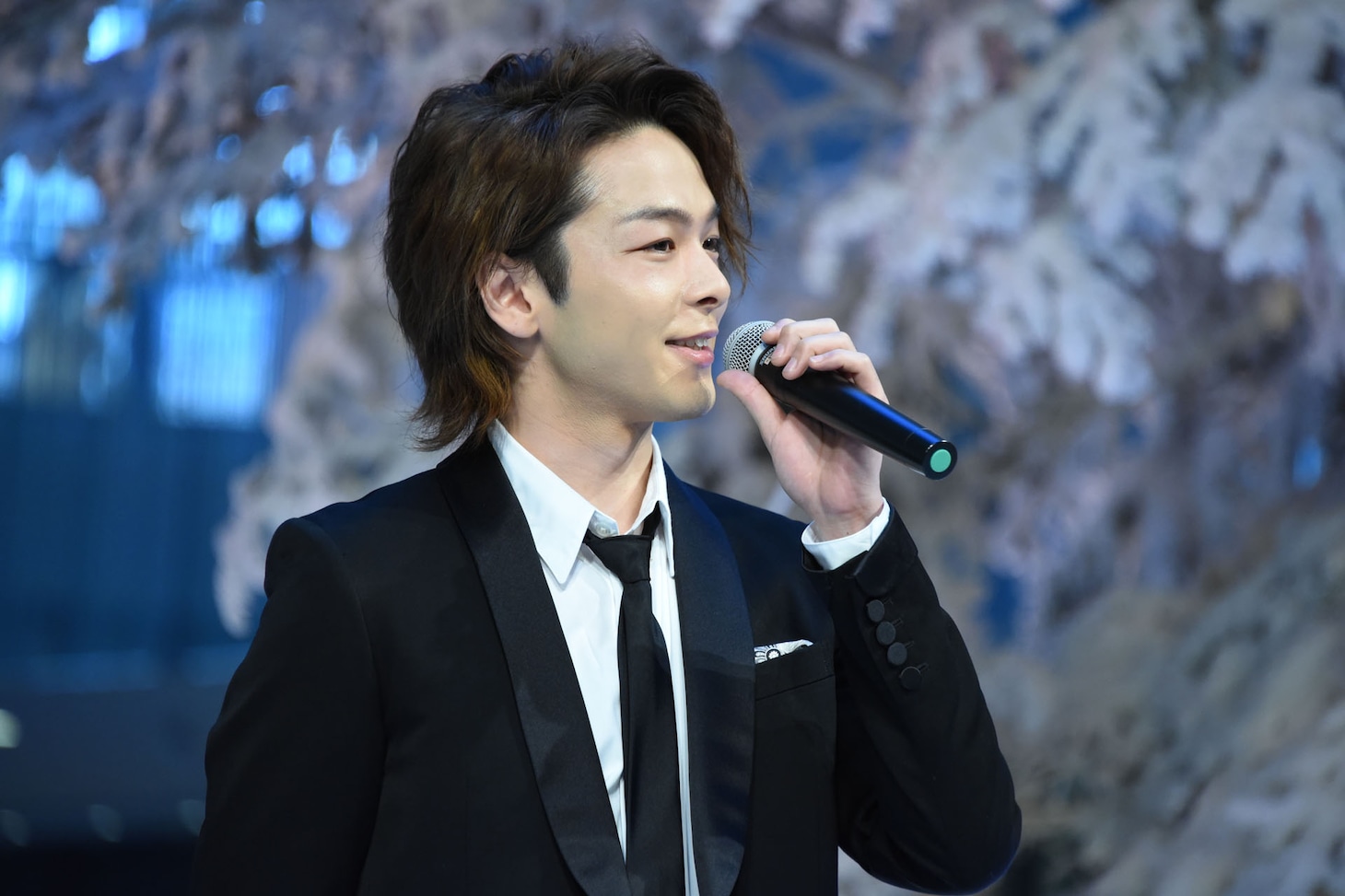 中村倫也