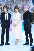 左から中村倫也、深田恭子、横浜流星。