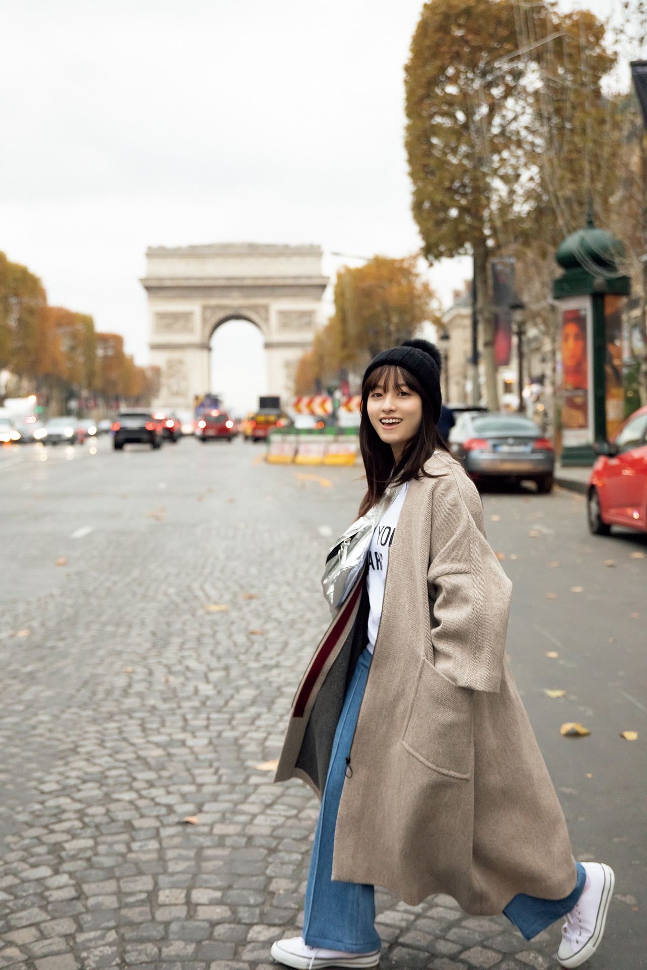 橋本環奈写真集「NATUREL」中面