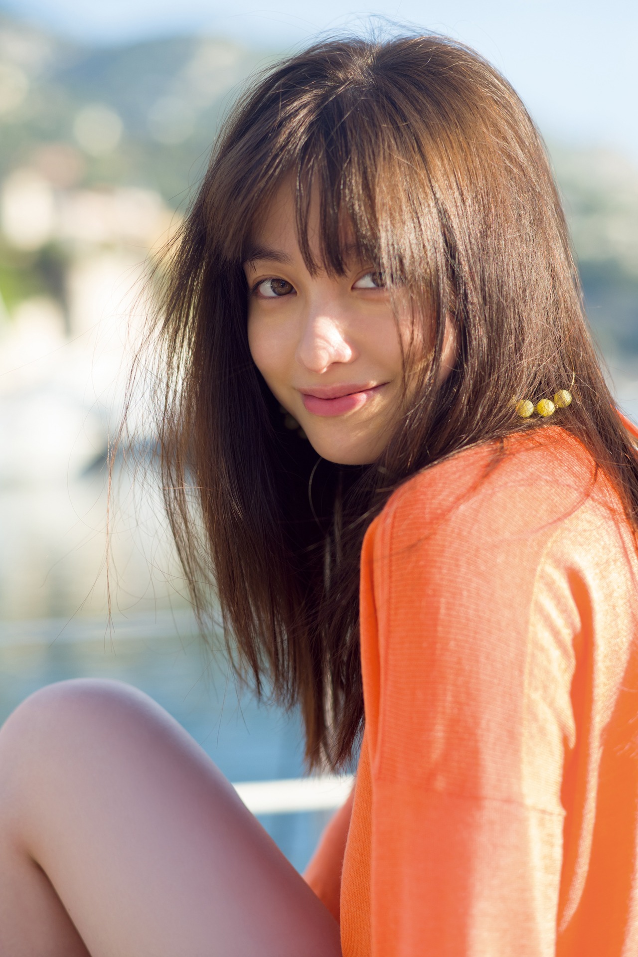 橋本環奈写真集「NATUREL」中面