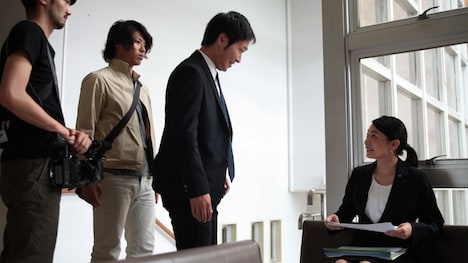 「美しすぎる議員」