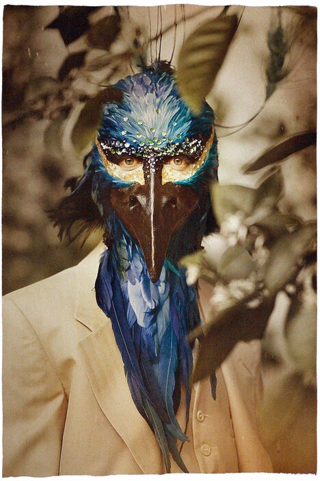 「天国でまた会おう」より、孔雀の仮面。