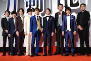 左から廣瀬智紀、定本楓馬、和田雅成、荒牧慶彦、鈴木拡樹、北村諒、岩永洋昭、椎名鯛造、耶雲哉治。