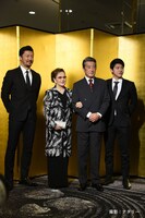 左から金児憲史、石原まき子、神田正輝、増本尚。
