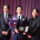 高橋一生、日スポ助演男優賞に輝き「変わらず芝居と向き合っていきたい」