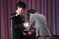 第31回日刊スポーツ映画大賞の表彰式の様子。