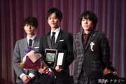 左から菅田将暉、松坂桃李、三浦大輔。