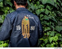 「天空の城ラピュタ コーチジャケット 空の上の冒険」着用イメージ。