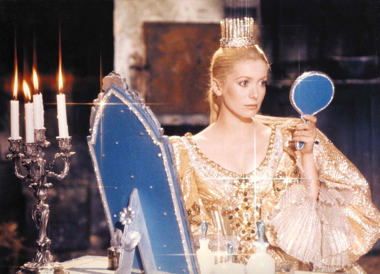 「ロバと王女」 (c)Cine - Tamaris