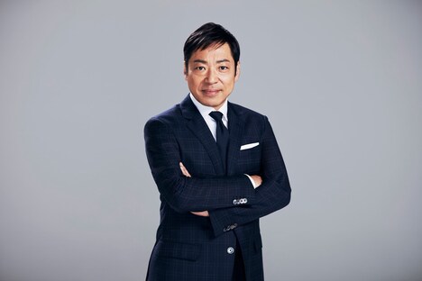 「集団左遷!!（仮題）」より、香川照之演じる真山徹。(c)正田真弘