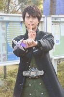 多和田任益演じる神蔵蓮太郎。