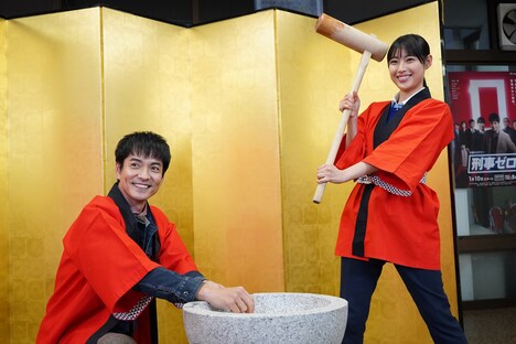 左から沢村一樹、瀧本美織。