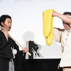 大泉洋が袴姿で「ボヘミアーン!」と熱唱、安倍首相の「# 大泉洋大好き」に驚き