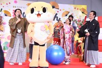 ドラマ「私のおじさん～WATAOJI～」制作発表記者会見の様子。