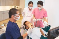 「笑顔の向こうに」新場面写真