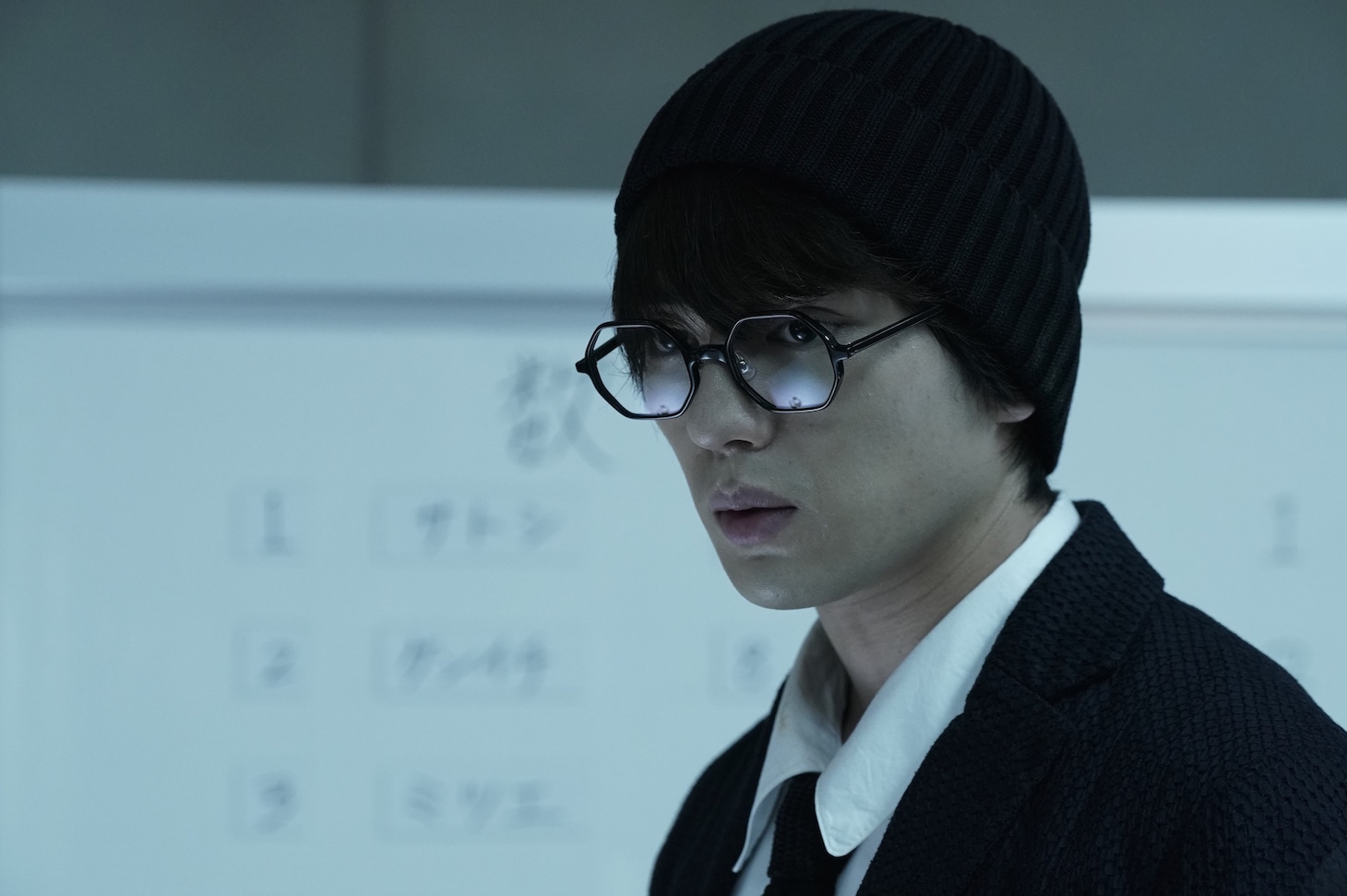 「十二人の死にたい子どもたち」より、新田真剣佑演じるシンジロウ。
