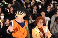 左から孫悟空、野沢雅子。