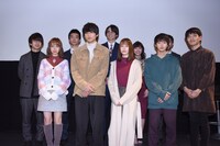 「タスクとリンコ」完成披露試写会の様子。