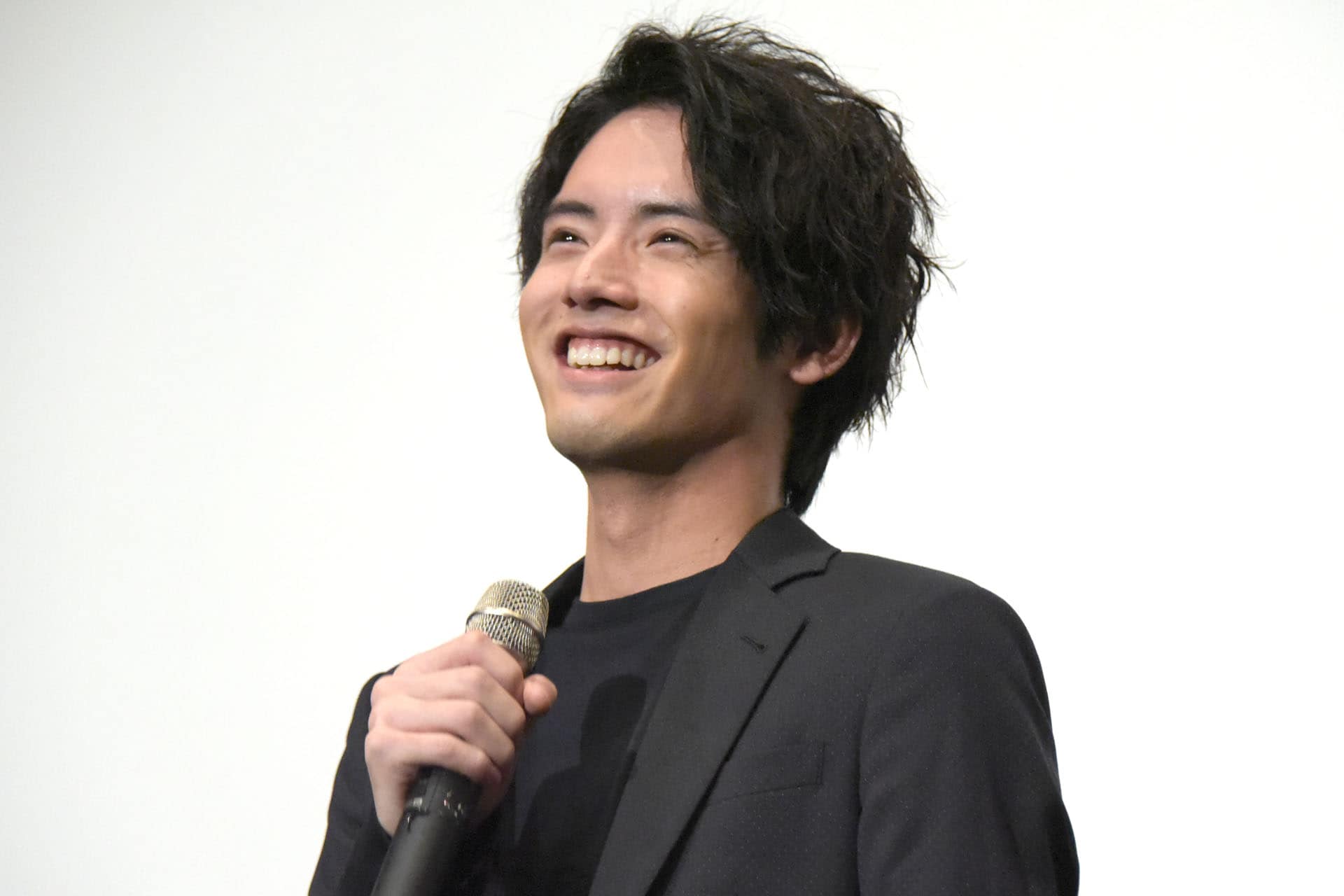 仮面ライダークローズ」赤楚衛二、ビルドの“ヒロイン論争”で高田夏帆に