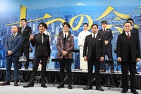 「七つの会議」完成報告会見の様子。