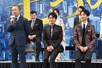 「七つの会議」完成報告会見の様子。