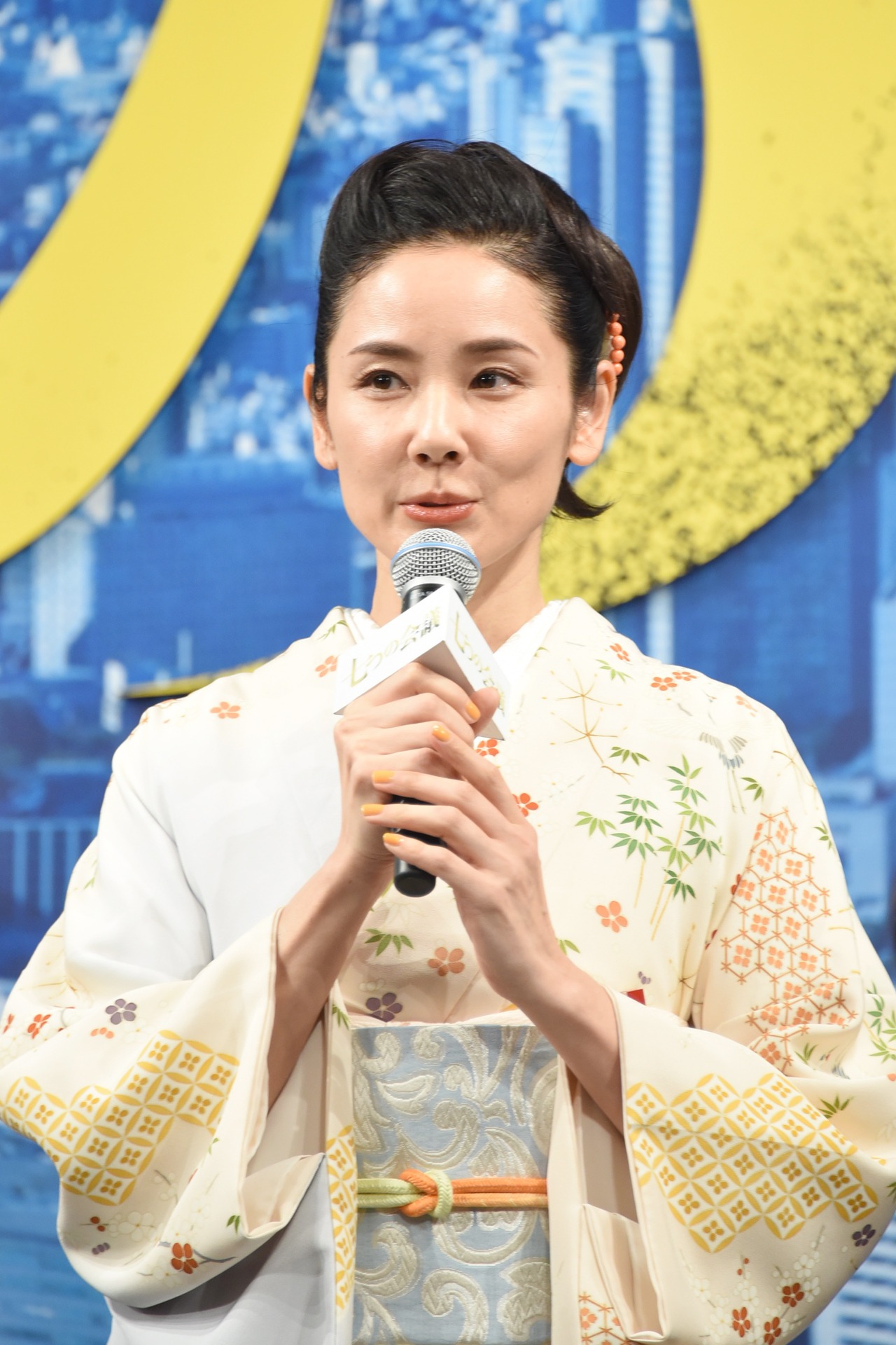 吉田羊