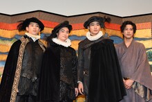 「MAGI-天正遣欧少年使節-」記者会見の様子。左から緒形敦、森永悠希、野村周平、佐野岳。