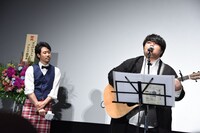 左から大泉洋、澤部渡。