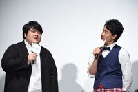 左からスカート、大泉洋。