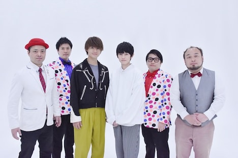 左からキャプテン★ザコ（キャベツ確認中）、岡本昌典（ボヨンボヨン）、佐野勇斗、本郷奏多、山本修平（ボヨンボヨン）、アホマイルド坂本。