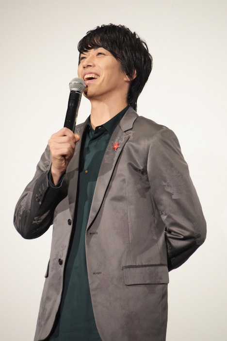 自由なトークを展開する廣瀬智紀。