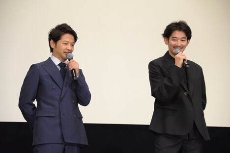 左から緒形直人、瑛太。