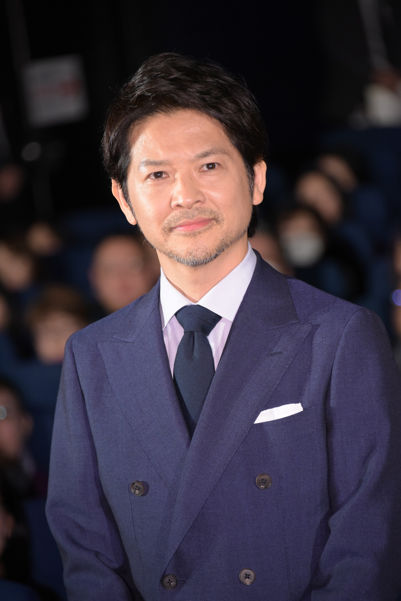 緒形直人