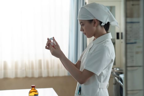 「透明なゆりかご」