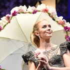 エミリー・ブラント初来日!メリー・ポピンズとの共通点問われ「アイキャンフライ」