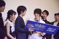 「ビルド NEW WORLD 仮面ライダークローズ」上映記念舞台挨拶の様子。