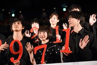 左から北村匠海、高杉真宙、杉咲花。