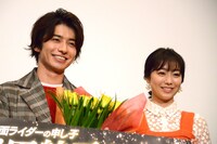 左から武田航平、高田夏帆。